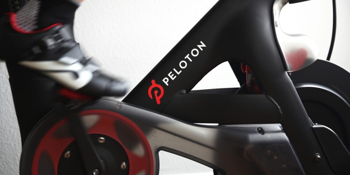 8212-peloton-insiders-sold-nearly-500-million-in-stock-before-its-big-drop-nbc-news-1140x570.jpg